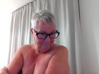 Hello iam a granny i like sex or masturbate for you
