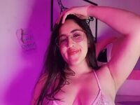 camslut topless AyanaWeys