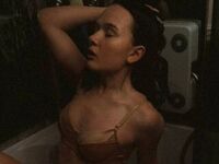 camslut fingering pussy DavinaHislip