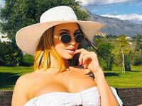 fingering webcamgirl picture KatherynBills