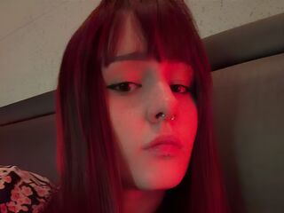 dity cam show MaeveLith