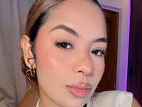 closeup MeganMarc