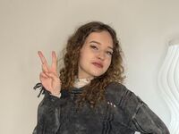 camslut spreading pussy SherikaMantony