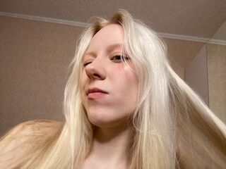 webcam bitch chatroom AdeleKeat
