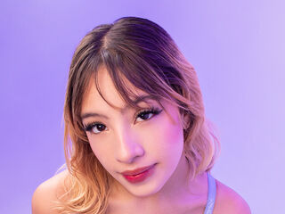 nude cam girl pic AlannaMilan