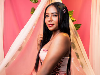 camwhore fingering shaved pussy AliceBrunett