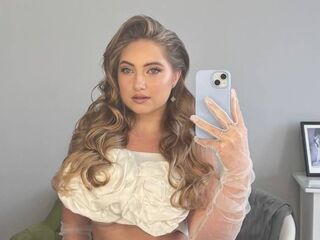 chatrubate cam girl BernieceWarmath