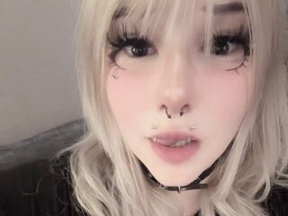 nude webcam BillyeRom