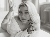 beautiful cam girl BreanaAlosta