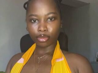 naughty cam girl masturbating CaramelDaisy