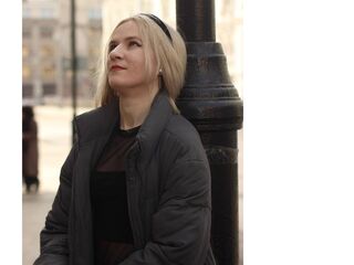 cybersex chat room CarinGoodwin