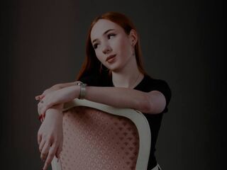 camgirl masturbating CarleenZangari