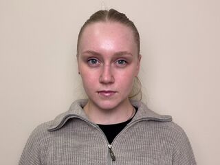 naughty camgirl masturbating with dildo CarolMelser