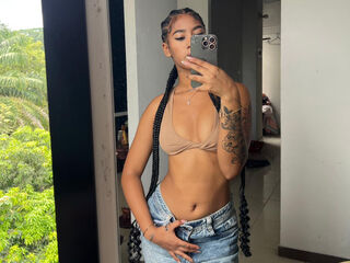 masturbating girl CarolineCartson