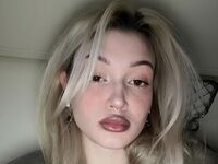 naked girl with live cam masturbating CaseyHemmerling