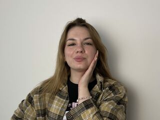 live teaser webcam CherlyMarkes