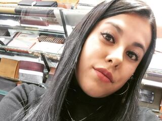 camslut showing tits ChloeSolivan