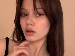 camgirl showing pussy DeniseBonnel