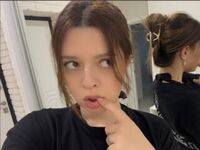 camgirl masturbating with sextoy DevonaChurchey