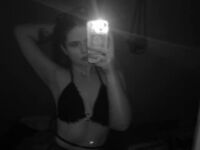 nude cam pic DoloresHuesing