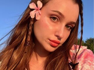 cam girl picture ElisaHeathe