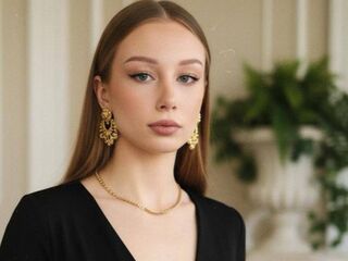 naughty camgirl EmaGurrad