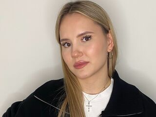 chatwhore EmeritaParra