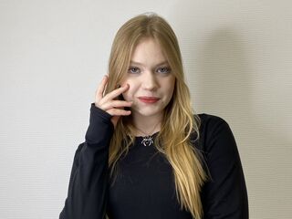 chat FrancieMcrenolds