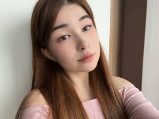 camgirl playing with vibrator GentleTina