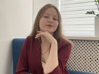 fingering camgirl GermaineMoland