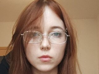 camgirl shaving pussy GretaFalkenberg