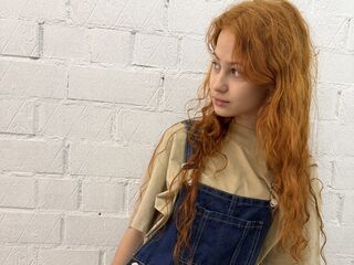 hot cam girl fingering pussy HeidyMichaelsen