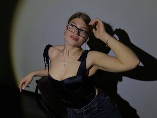 topless cam girl JennyBlossom