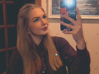 girl naked KateyTouriny