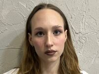 girl shaving pussy KatrinJons