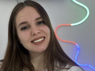 naked webcam girl masturbating KeiraAsti