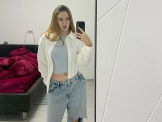 camwhore masturbating KellyLynn