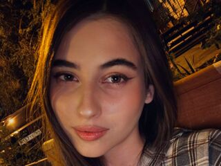 hot webcam video LeiaFrost