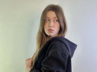 live chatroom LeonilaKesling