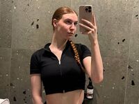 adult live webcam LessieNunz