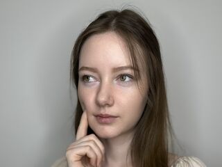adult liveshow LinaBrossardie