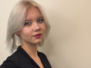 camgirl playing with sextoy LindsayMcirvin