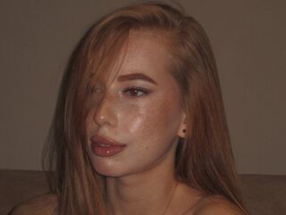 hot cam girl spreading pussy LisaCornerd