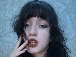 hot naked cam girl LouisePerrish