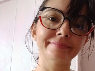 webcam strip tease show LuizaHots