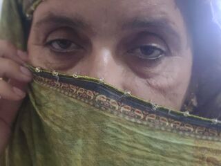 naughty webcam MahiKimi