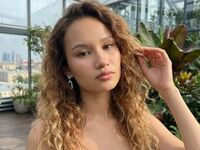 camgirl spreading pussy MaliaUcci