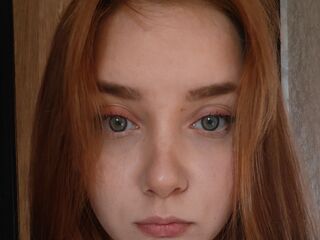 live chatroom MandiWaxler