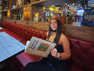 naked webcam girl photo MelanyCol