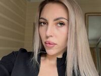 free nude cam MelisaDee